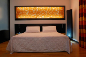 Гостиница Sanlu Hotel  Серрано